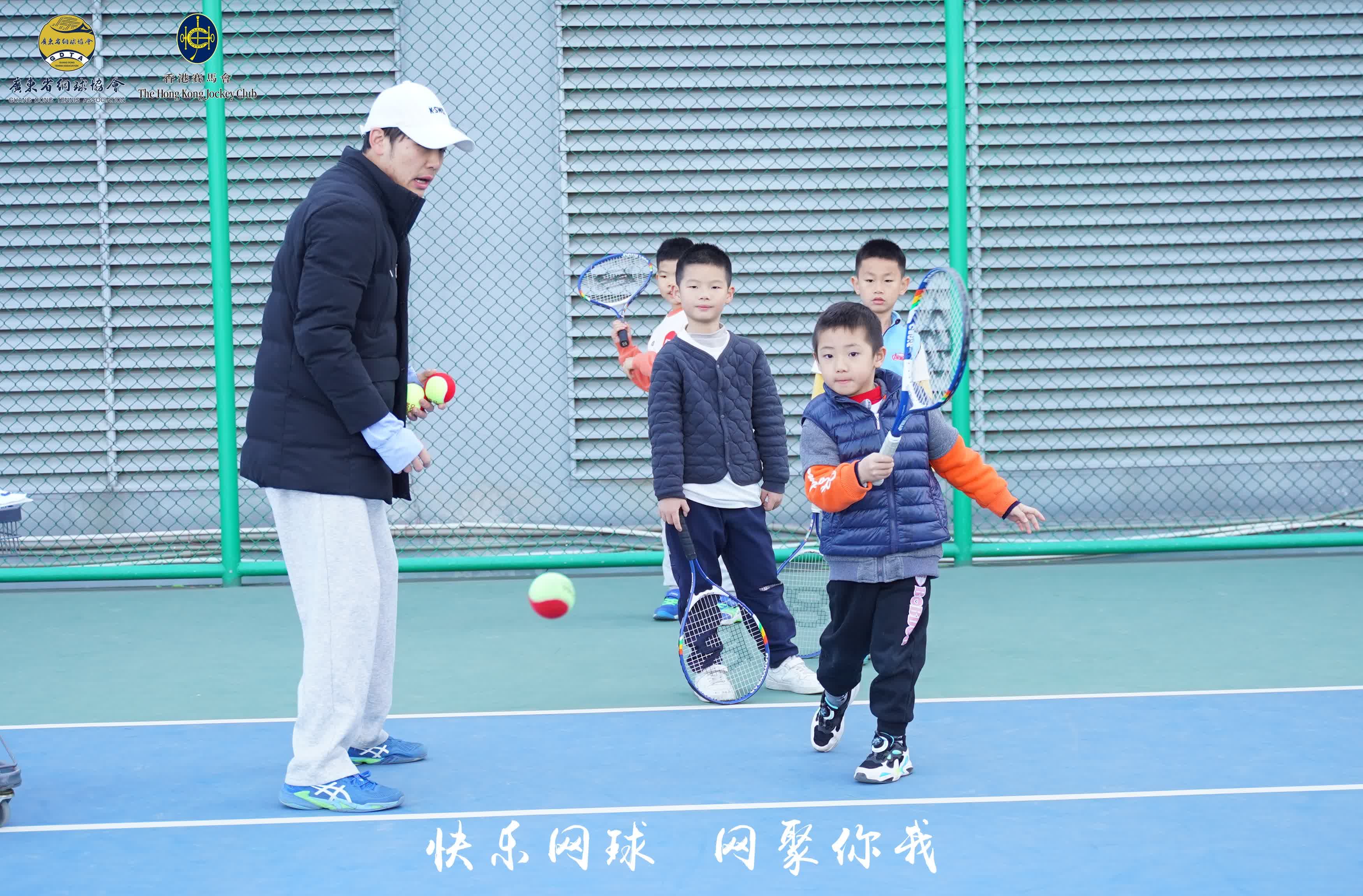 德赢官网官网-&quot;青少年网球赛火爆开幕，未来之星集结&quot;的简单介绍